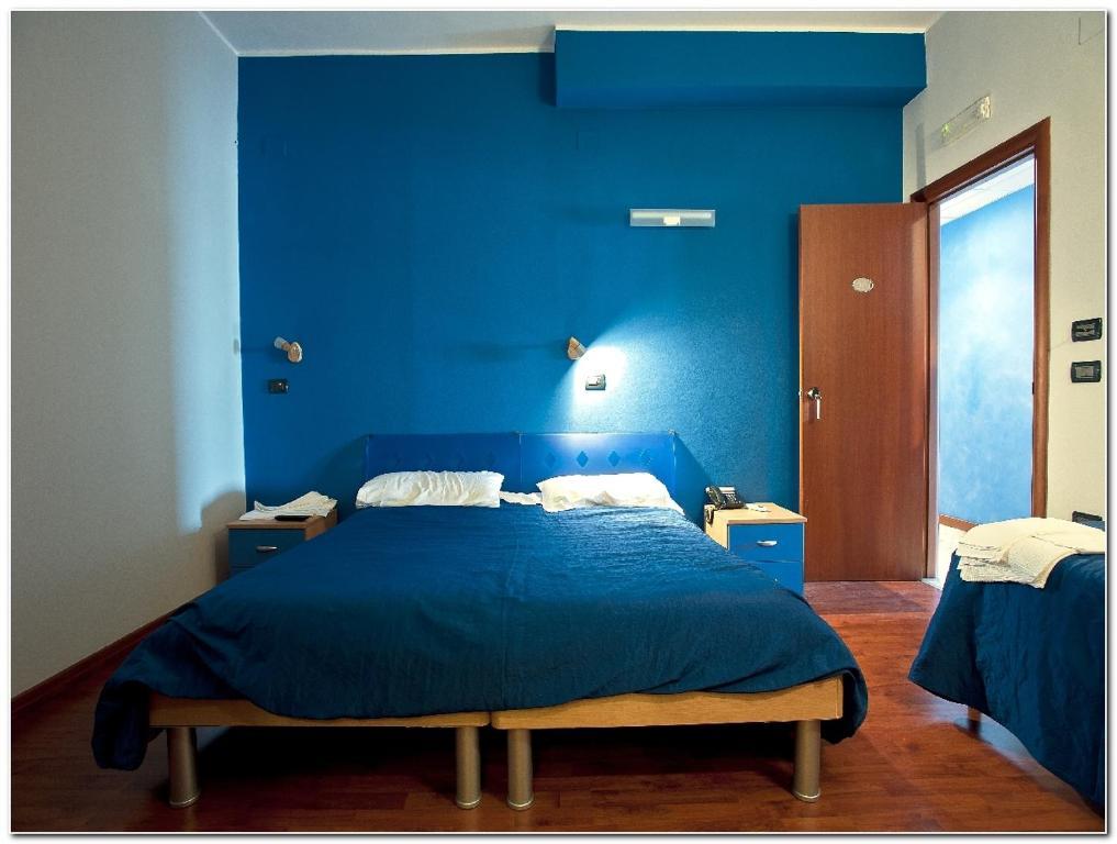 Hotel Veronese Cerignola Chambre photo